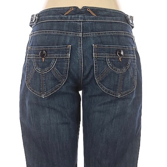 Ladies Cropped Denim Jeans - Picture 5 of 7